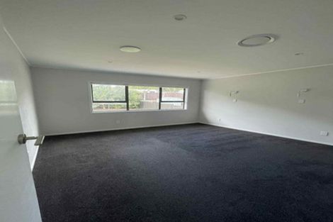 Photo of property in 5 Forsythe Place, Massey, Auckland, 0614