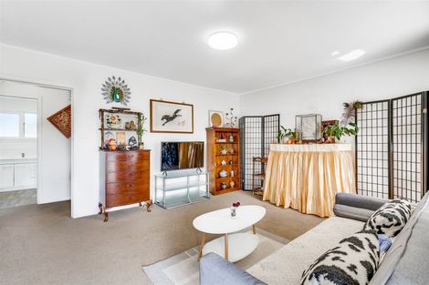 Photo of property in 3/9a Curletts Road, Sockburn, Christchurch, 8042