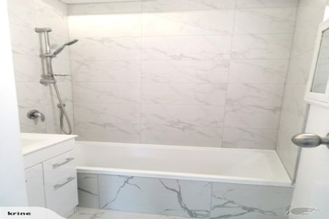 Photo of property in 35 Hanson Grove, Stokes Valley, Lower Hutt, 5019