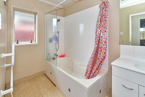 Photo of property in 20 Tussock Avenue, Mangere, Auckland, 2022