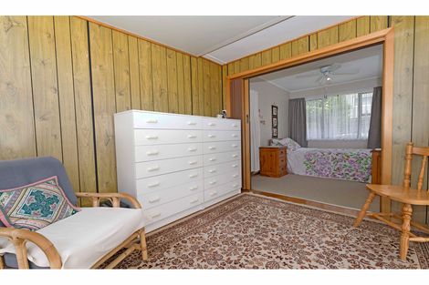 Photo of property in 23 Robert Burke Place, Henderson, Auckland, 0612