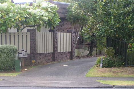Photo of property in 79 Becroft Drive, Forrest Hill, Auckland, 0620