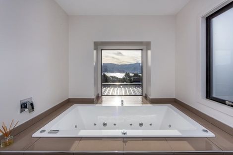 Photo of property in 8 Ngatea Road, Diamond Harbour, Lyttelton, 8971