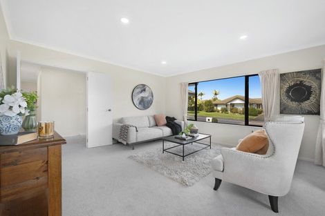Photo of property in 101 Westerham Drive, Dannemora, Auckland, 2016