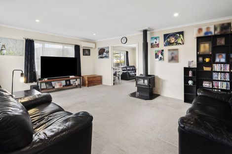 Photo of property in 231 Mark Avenue, Grenada Village, Wellington, 6037