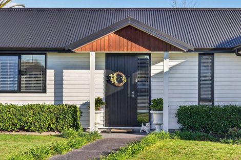 Photo of property in 23 Tarata Grove, Lansdowne, Masterton, 5810