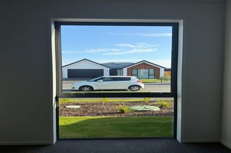 Photo of property in 11 Benrogan Drive, Halswell, Christchurch, 8025