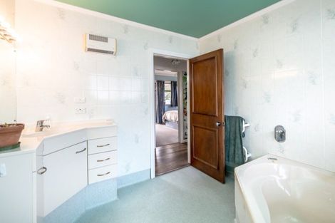 Photo of property in 105 Watt Street, Featherston, 5710