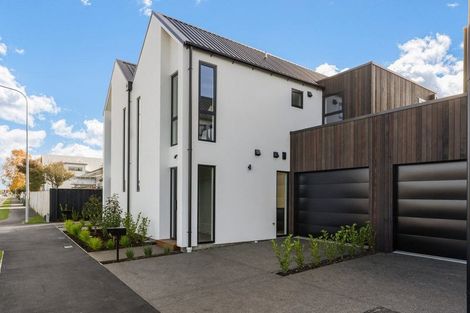 Photo of property in 3/27 Division Street, Riccarton, Christchurch, 8041