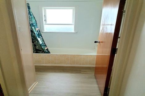 Photo of property in 47 Fairclough Road, Beach Haven, Auckland, 0626