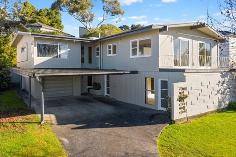 Photo of property in 34 Becroft Drive, Forrest Hill, Auckland, 0620
