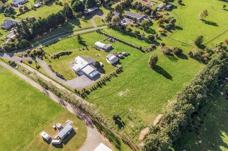 Photo of property in 424b Tararua Road, Levin, 5571