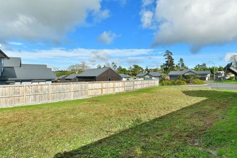 Photo of property in 12 Magnolia Lane, Kaukapakapa, 0875