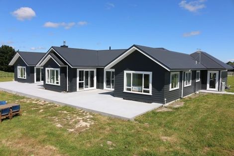 Photo of property in 83 View Road, Halcombe, Feilding, 4779