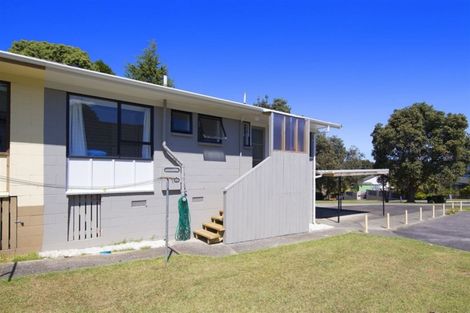 Photo of property in 1/20 Gladys Avenue, Glenfield, Auckland, 0629