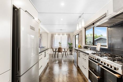 Photo of property in 162 Flaxmere Avenue, Flaxmere, Hastings, 4120