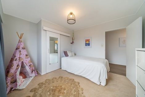 Photo of property in 6 Spey Place, Papakowhai, Porirua, 5024