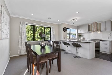 Photo of property in 48 Priestley Drive, Bucklands Beach, Auckland, 2014