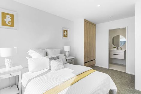 Photo of property in 19b Bradbury Road, Botany Downs, Auckland, 2010