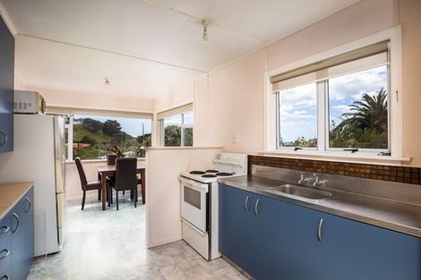 Photo of property in 86 South Road, Blagdon, New Plymouth, 4310