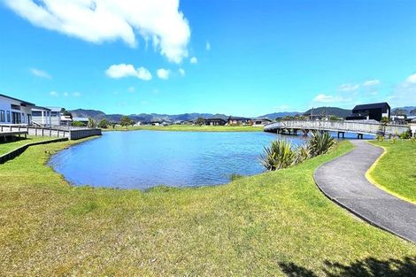 Photo of property in 102 The Fairway, Matarangi, Whitianga, 3592