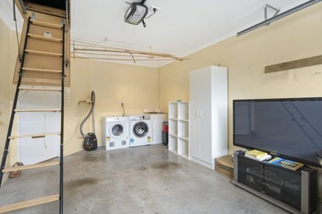 Photo of property in Redwood Village, 65/42 Main Road, Tawa, Wellington, 5028