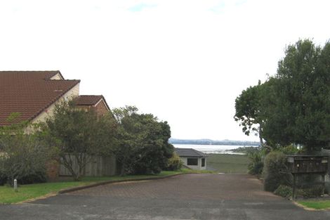 Photo of property in 25 Renoir Street, West Harbour, Auckland, 0618