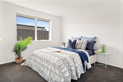 Photo of property in 18 Tabraham Crescent, Pyes Pa, Tauranga, 3112