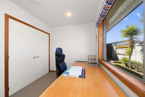 Photo of property in 44 Roberts Line, Kelvin Grove, Palmerston North, 4414
