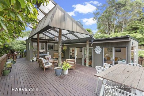 Photo of property in 47 Daffodil Street, Titirangi, Auckland, 0604