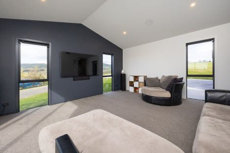 Photo of property in 3 Castlebridge Lane, Aokautere, Palmerston North, 4471