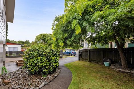 Photo of property in 9 Camellia Avenue, Bell Block, New Plymouth, 4312