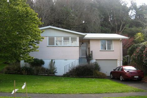 Photo of property in 18 Regent Place, Blagdon, New Plymouth, 4310