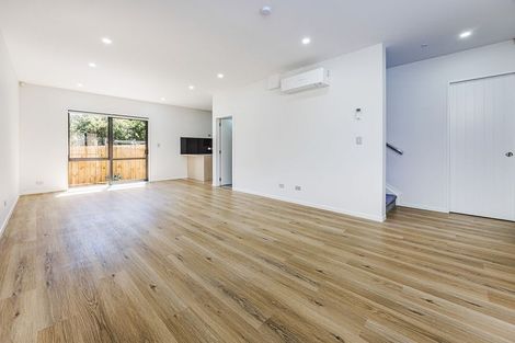 Photo of property in 1a Bennett Road, Pakuranga, Auckland, 2010