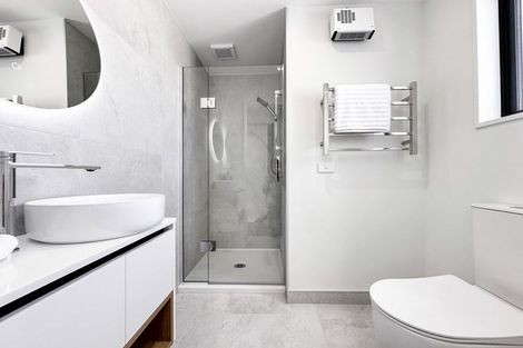 Photo of property in 4/5 Clarence Street South, Addington, Christchurch, 8024