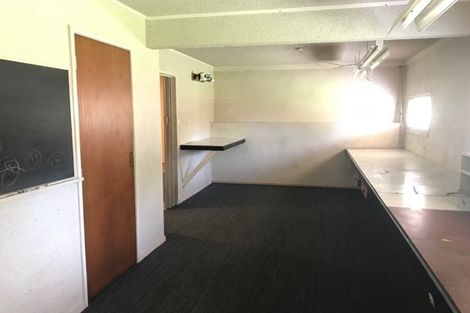 Photo of property in 1 Lenihan Street, Northcote, Auckland, 0627