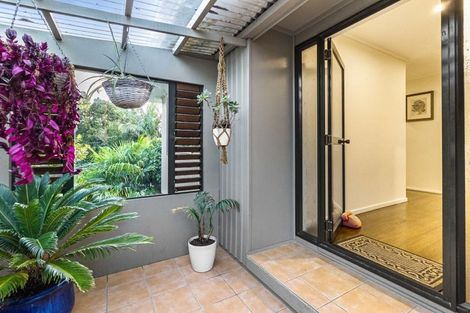 Photo of property in 53 Okura River Road, Okura, Albany, 0792