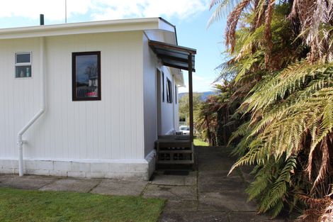 Photo of property in 105 Rangatira Drive, Mangakino, 3421