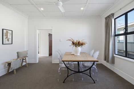 Photo of property in 77 Wellesley Road, Napier South, Napier, 4110