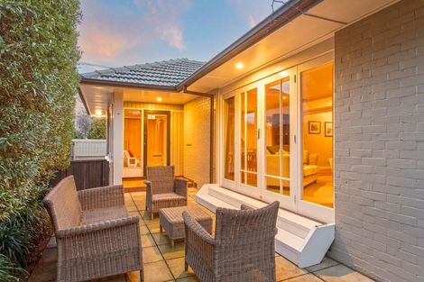 Photo of property in 33 Office Road, Merivale, Christchurch, 8014