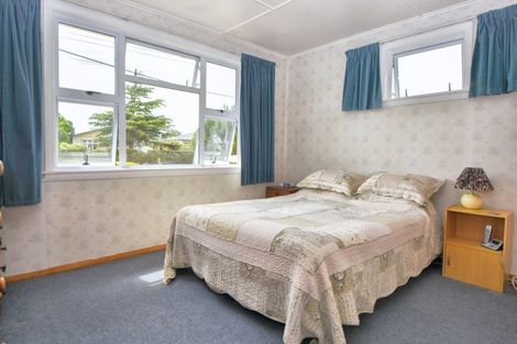 Photo of property in 93 Pembroke Street, Carterton, 5713