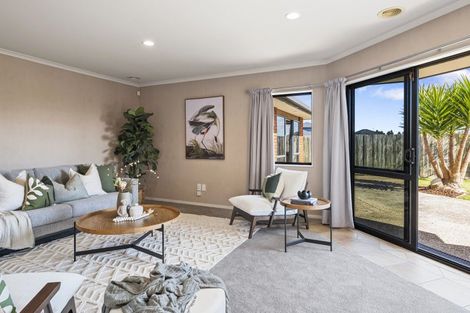 Photo of property in 15 Frame Place, Owhata, Rotorua, 3010