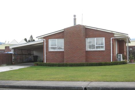 Photo of property in 11 Duncan Street, Te Anau, 9600