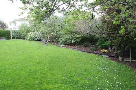 Photo of property in 14 Solway Street, Holmes Hill, Oamaru, 9401