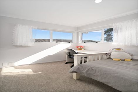 Photo of property in 13 Gala Place, Henderson, Auckland, 0612