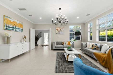 Photo of property in 16 Michael Bosher Way, Flat Bush, Auckland, 2019