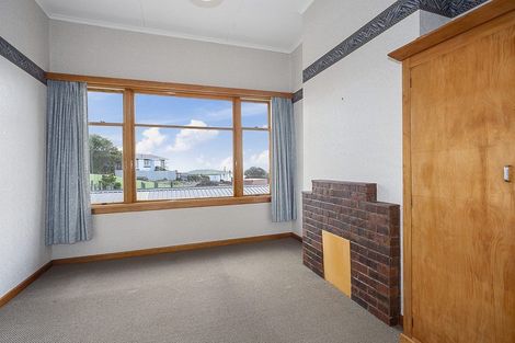 Photo of property in 108 Marine Parade, Bluff, 9814