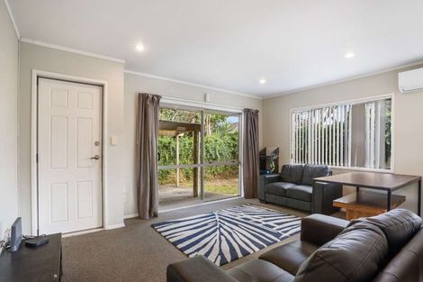 Photo of property in 25a Sikkim Crescent, Clover Park, Auckland, 2019