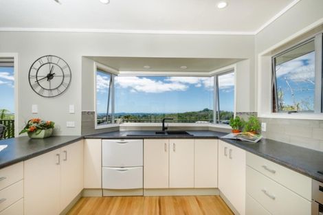 Photo of property in 42 Kitewaho Road, Swanson, Auckland, 0816