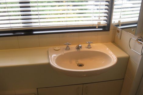 Photo of property in 2/27 Macdonald Crescent, Te Aro, Wellington, 6011